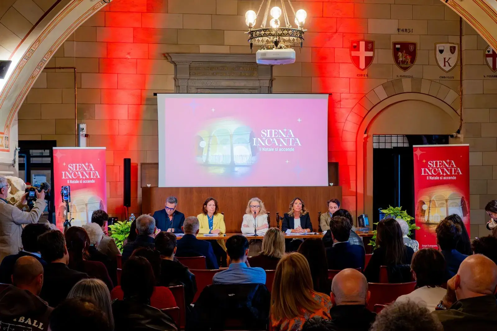 Presentazione "Siena Incanta - Il Natale si accende"